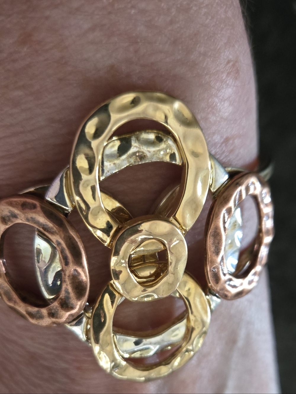 Two-Tone Hammered Circle Link Women's Bracelet - Gold & Rose Gold